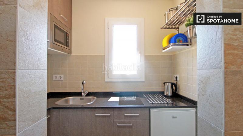 Foto c8489bbb-b5e7-4b60-88f2-a6e9fc40fa30. Rent flat with heating in Raval Barcelona
