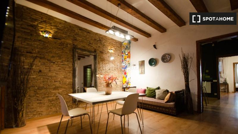 Foto 50239f16-03d2-4050-aada-ad08ba84f1e0. Rent flat with heating in Gòtic Barcelona