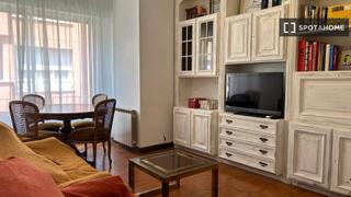 Miete Etagenwohnung in Congrés - Indians. Apartamento de 3 dormitorios en alquiler en horta guinardó, barc