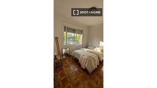 Miete Etagenwohnung in La Gavarra. Piso en alquiler de 3 habitaciones en cornellà de llobregat