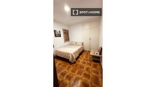Affitto Appartamento in La Gavarra. Piso en alquiler de 3 habitaciones en cornellà de llobregat.