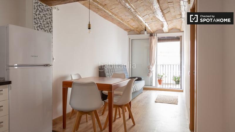 Foto 50e399c5-41d5-4fb3-9a06-f997108bfd15. Miete etagenwohnung mit heizung in Raval Barcelona