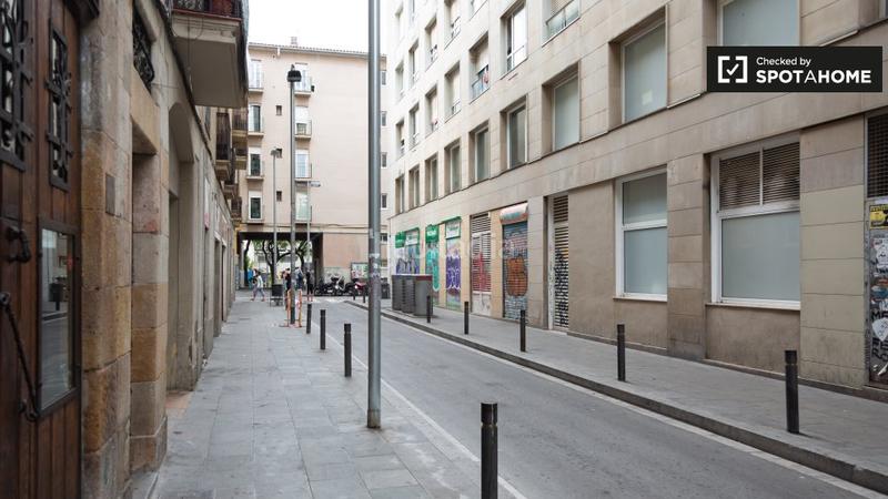 Foto 36f6f1b1-276c-46ea-8b24-adaa73fed967. Rent flat with heating in Raval Barcelona