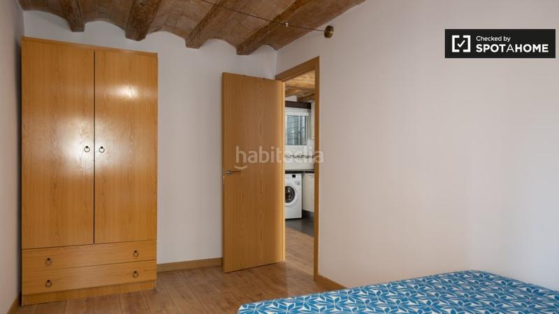 Foto 59d7849d-de55-415d-a536-83dc9c5e4015. Rent flat with heating in Raval Barcelona