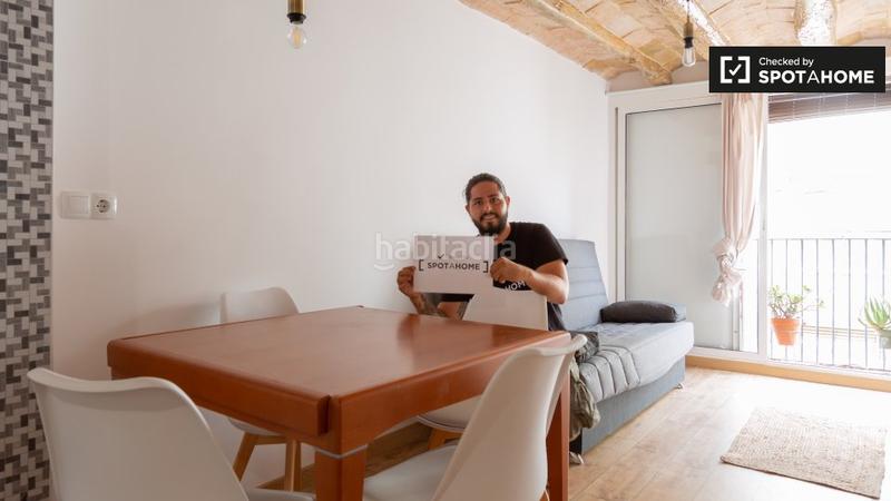 Foto ba0202f3-c82b-4717-beb0-97a54a9eff82. Rent flat with heating in Raval Barcelona