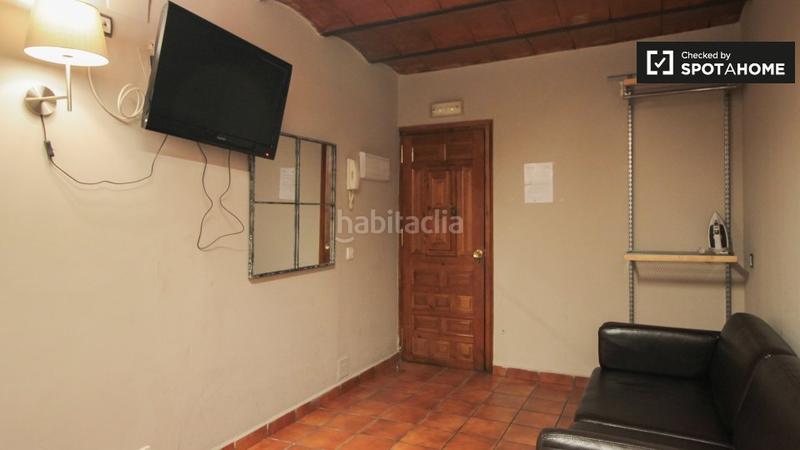 Foto e2ec250f-30ba-48dd-8eb1-b1a9c03c0418. Alquiler piso pintoresco estudio en alquiler en el Raval, . en Barcelona
