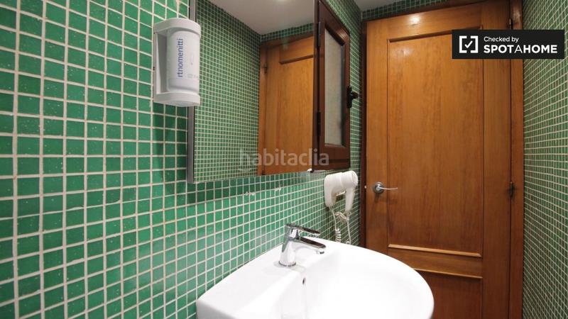 Foto d6d7d2ea-f1d6-4e23-8cc5-58555c0501f2. Lloguer pis amb calefacció a Raval Barcelona