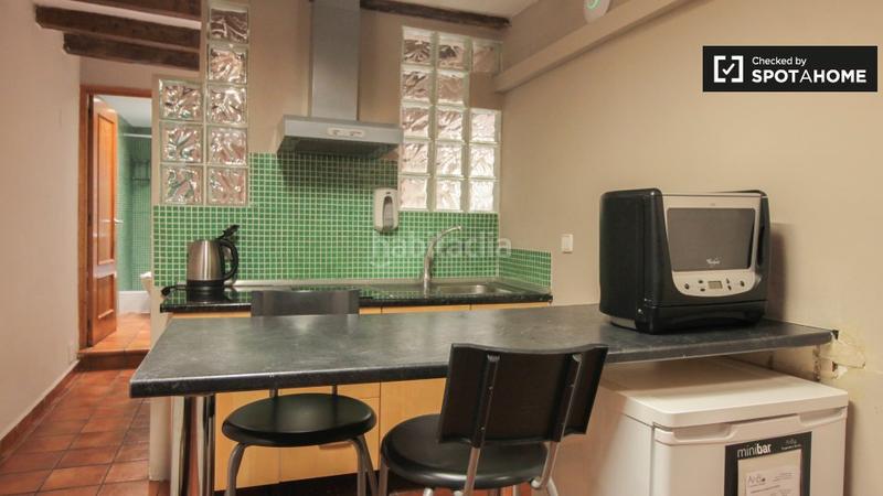 Foto 36ccfbc3-9ff8-4b31-8978-46218fa9fc84. Location appartement avec chauffage dans Raval Barcelona