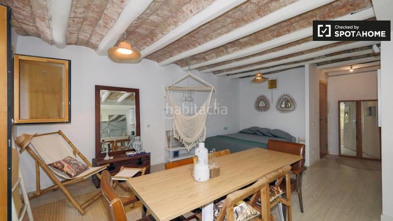 Foto d19412b3-e3b2-46bd-968d-e2c0edfd82e0. Rent flat with heating in Raval Barcelona