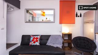 Location Appartement à La Torrassa. Precioso apartamento estudio en alquiler en barcelona