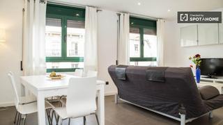 Lloguer Pis a Sant Antoni. Cómodo apartamento de 1 dormitorio en el eixample, barcelona.