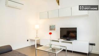Location Appartement à Sant Antoni. Apartamento interior alquilado en el raval, barcelona