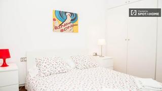 Lloguer Pis a Sant Antoni. Acogedor apartamento de 2 dormitorios en el eixample, barcelona.