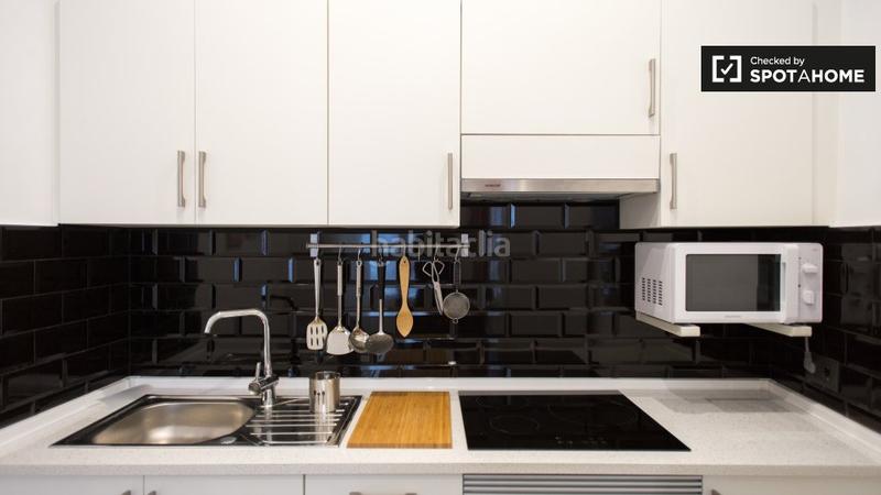 Foto 4b1e99b0-7a46-4bec-ac83-789077db2d7a. Alquiler piso apartamento de 1 dormitorio en alquiler en el Gòtic, en Barcelona