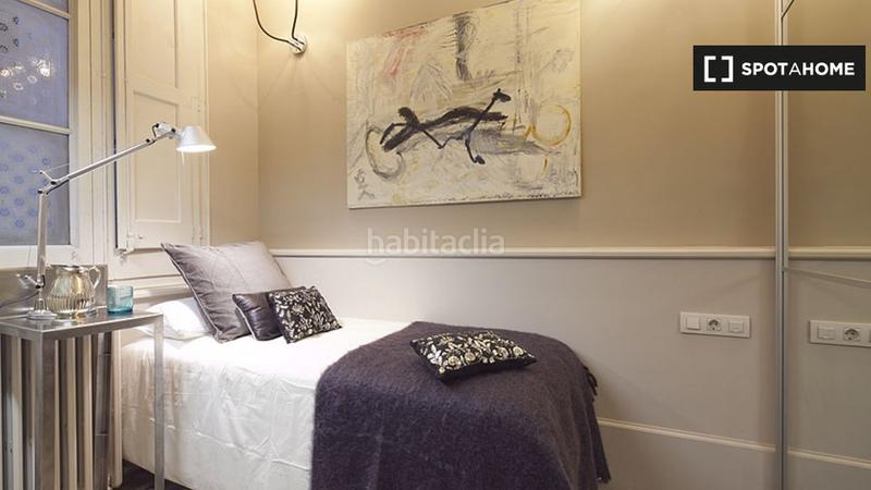 Foto aa3c5963-adf8-4d76-b794-4aecbc0a9c20. Alquiler piso apartamento de 4 dormitorios en alquiler en Barcelona