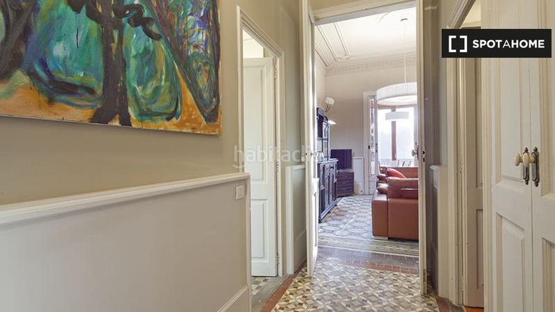 Foto b4491044-7ca2-466d-af85-bd4b89376dbe. Alquiler piso apartamento de 4 dormitorios en alquiler en Barcelona