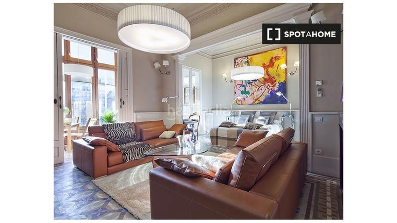 Foto c097503f-f362-45ab-9b7f-88f016a66f14. Alquiler piso apartamento de 4 dormitorios en alquiler en Barcelona