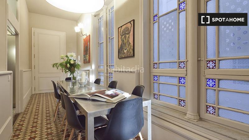 Foto fadc17c0-976d-45d8-872f-764e4a877c8d. Alquiler piso apartamento de 4 dormitorios en alquiler en Barcelona