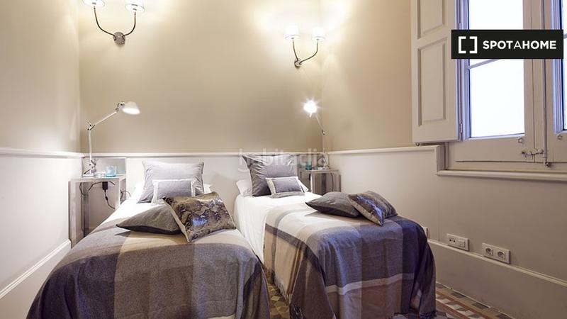 Foto 3243e6ca-ab59-4bef-b2a6-92e2f9d1556a. Alquiler piso  en alquiler de 3 habitaciones en la dreta de leixample en Barcelona