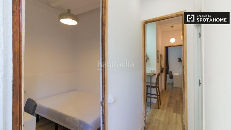 Foto 14865725-24f5-4ba3-87b8-22c1863780ce. Alquiler piso  de 2 habitaciones en alquiler en sant antoni, . en Barcelona
