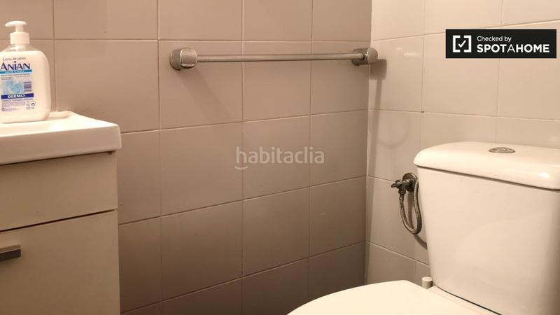 Foto 3fade94a-6519-4fa6-a2c7-3830d6bb4017. Rent flat with heating in La Teixonera Barcelona