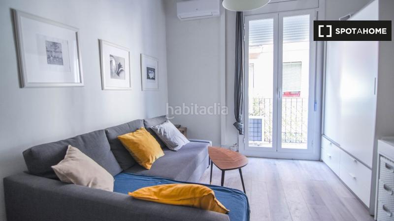 Foto 4bea2110-347c-4aac-a032-0b178bfe9527. Alquiler piso  de 2 habitaciones en alquiler en el Raval, . en Barcelona