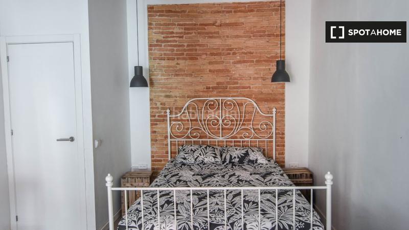 Foto ccf42c5e-1336-4f72-85c6-c76fd16a4bf9. Alquiler piso  de 2 habitaciones en alquiler en el Raval, . en Barcelona