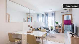 Rent Flat in Baix Guinardó. Piso en alquiler de 2 habitaciones en el baix guinardó, barcelon