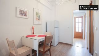 Rent Flat in El Poble Sec - Parc de Montjuïc. Apartamento de 2 dormitorios en alquiler en sant antoni, barcelo