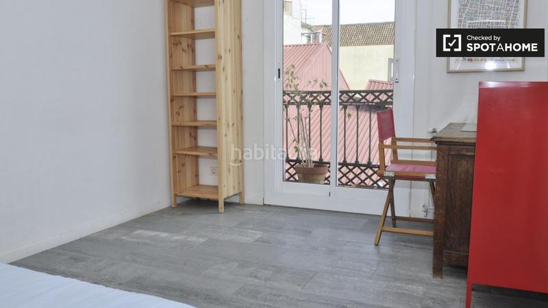 Foto d0c70c2f-2203-42a7-a06d-a81ba335ff35. Miete etagenwohnung mit heizung in Raval Barcelona