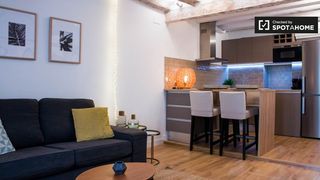 Affitto Appartamento in Raval. Piso de 2 habitaciones en alquiler en el raval, barcelona