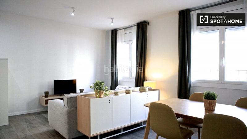 Foto 75ae6bd0-a1d0-4def-8fc1-20fcfd37ff60. Rent flat with heating in Provençals del Poblenou Barcelona