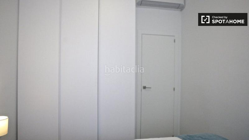 Foto c592938d-4d00-456e-91ff-031c8bdfc2d9. Rent flat with heating in Provençals del Poblenou Barcelona