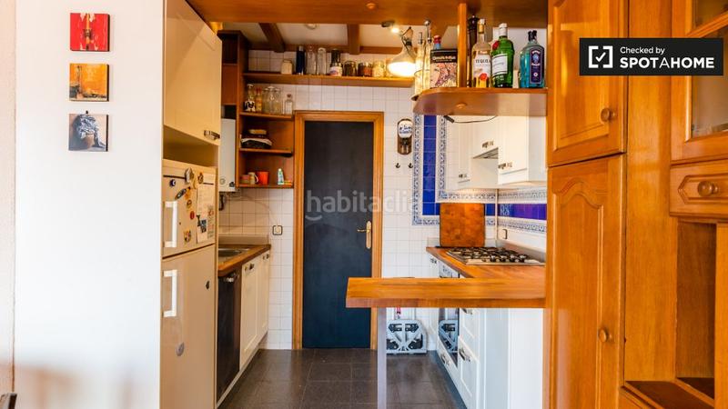 Foto 83c5e7ac-6944-49be-80c1-4b0bd8429220. Alquiler piso estudio con terraza en alquiler en sants, en Barcelona