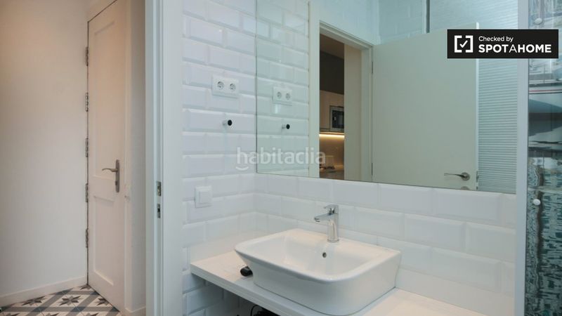 Foto d61bec8f-bcd5-435a-88b4-c4c0abbda40d. Lloguer pis amb calefacció a Sagrada Família Barcelona