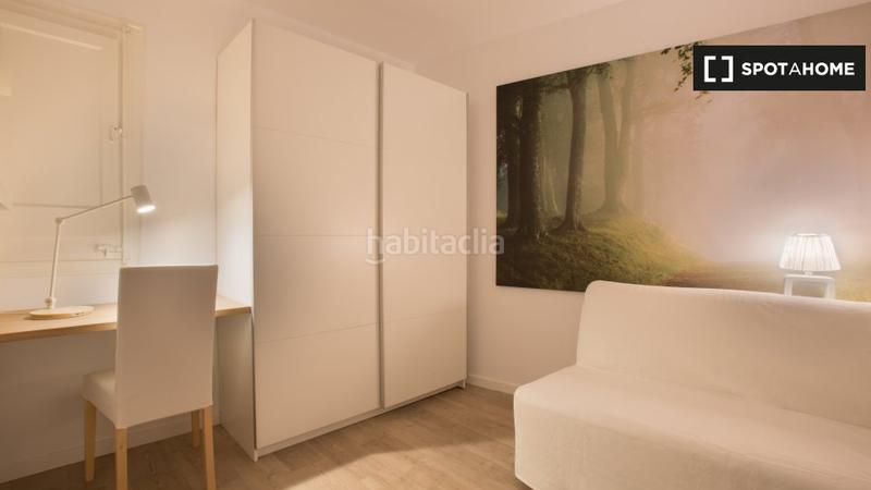 Foto 1292d062-62d6-482e-a00d-77a8dbd5b992. Alquiler piso elegante apartamento de 1 dormitorio en alquiler en sants, en Barcelona