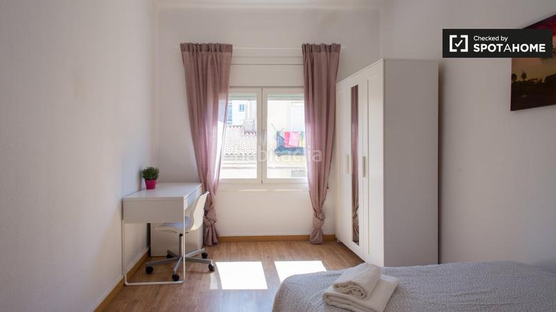 Foto 0c27c925-0edf-4e43-a5b5-7717425ecc84. Location appartement avec chauffage dans Sants-Badal Barcelona