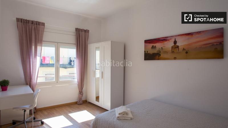 Foto 9ba22770-c664-4af5-9514-1377205174e9. Location appartement avec chauffage dans Sants-Badal Barcelona