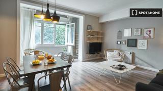Alquiler Piso en La Nova Esquerra de l´Eixample. Apartamento de 4 dormitorios en alquiler en barcelona