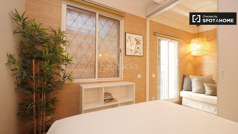 Foto 8285a503-f31d-4e98-a70c-95aea07f5c8e. Lloguer pis amb calefacció a Gòtic Barcelona