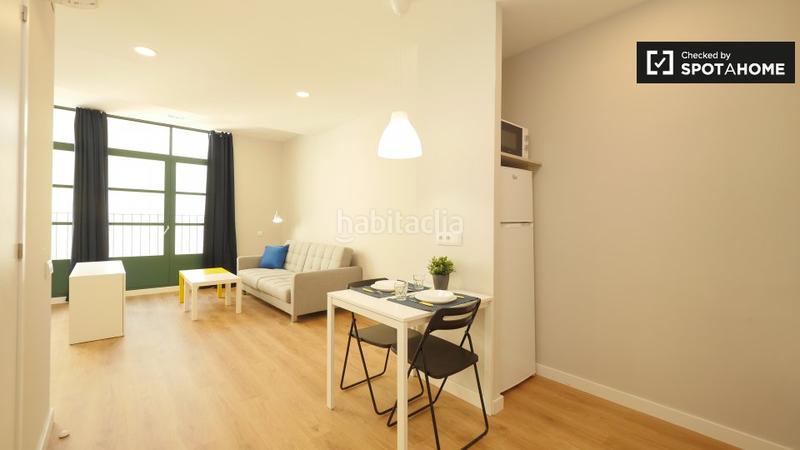 Foto dd471900-0329-452e-8d8b-1c757a91f8ac. Affitto appartamento con riscaldamento in Sants Barcelona
