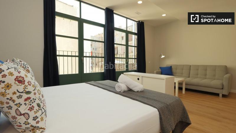 Foto 3b4d717e-e502-4f40-a117-ed097fdb9a77. Miete etagenwohnung mit heizung in Sants Barcelona