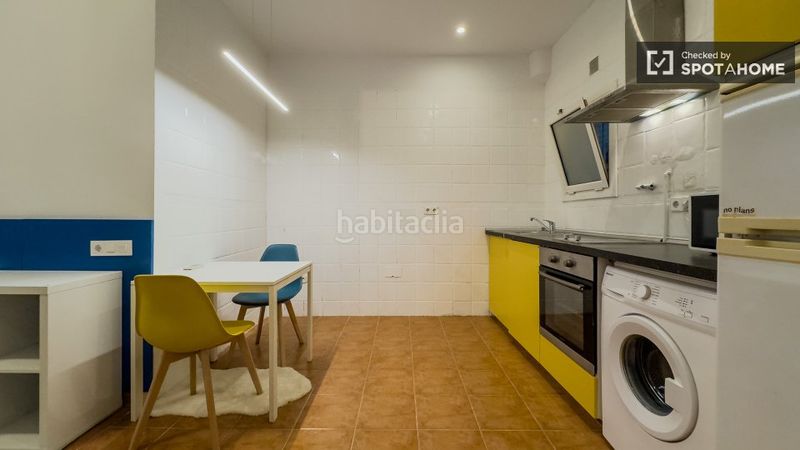 Foto b9e7a9f1-5d16-4373-a7c4-da680257ab8e. Lloguer pis amb calefacció a Gòtic Barcelona