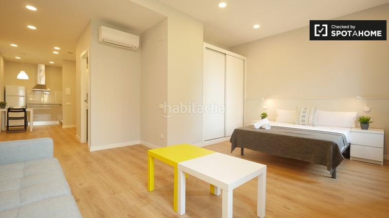 Foto 9f3f32dd-d5f8-4cfb-bee5-7420a7e2e34a. Miete etagenwohnung mit heizung in Sants Barcelona