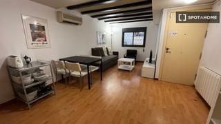 Lloguer Pis a Raval. Apartamento interior de 1 dormitorio en el raval, barcelona.