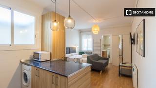 Miete Etagenwohnung in Sant Andreu de Palomar. Estudio en alquiler en barcelona