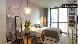 Location Appartement à Fort Pienc. Estudio amueblado en un coliving en barcelona