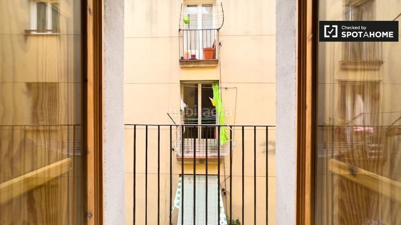 Foto e21b648a-23f2-4548-a586-280a6cf88de3. Miete etagenwohnung mit heizung in Raval Barcelona