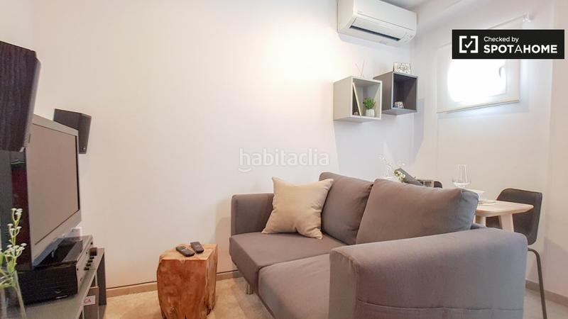 Foto 8975300e-3ba7-4fc6-bd00-3d65f75a0b13. Alquiler piso precioso apartamento de 1 dormitorio en alquiler en el Raval, en Barcelona