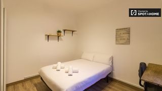 Affitto Appartamento in Sagrada Família. Piso en alquiler de 4 habitaciones en la sagrada família